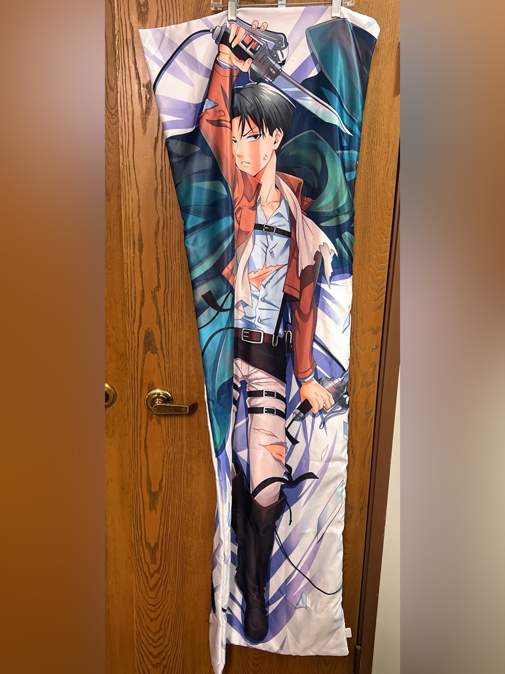 Dakimakura Levi Ackerman AtDakimakura Levi Ackerman Attack on Titan Pillow Cover